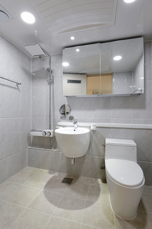 18009_bathroom_2.jpg